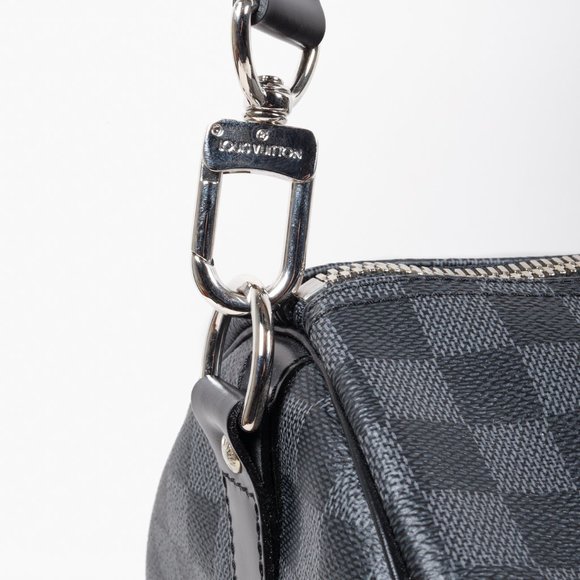 Louis Vuitton Damier Graphite Keepall Bandoulière 55 - Picture 7 of 15